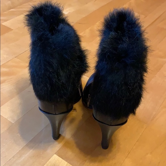 Shoes - Picture 5 of 6